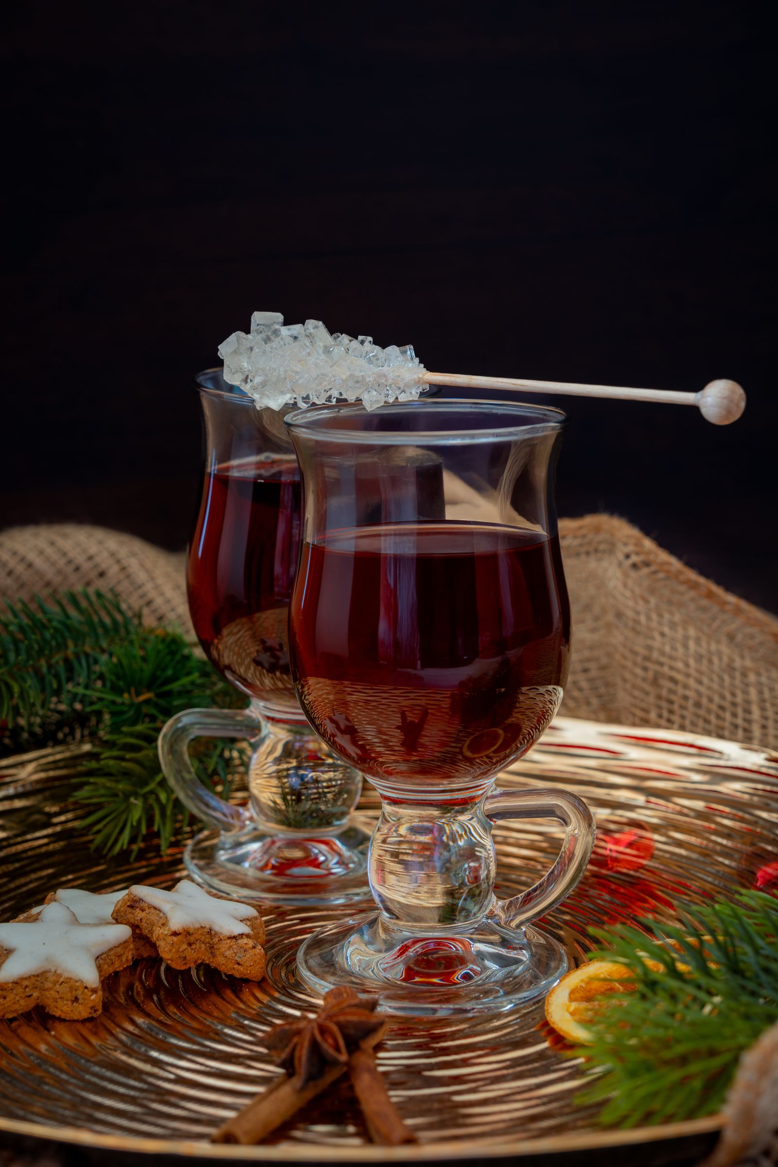 Glühwein und Punsch für das Catering der Weihnachtsfeier